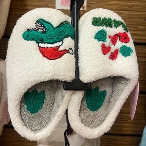 Fun Kids Dinosaur Holiday White Slippers with Green and Red Embroidery, new
